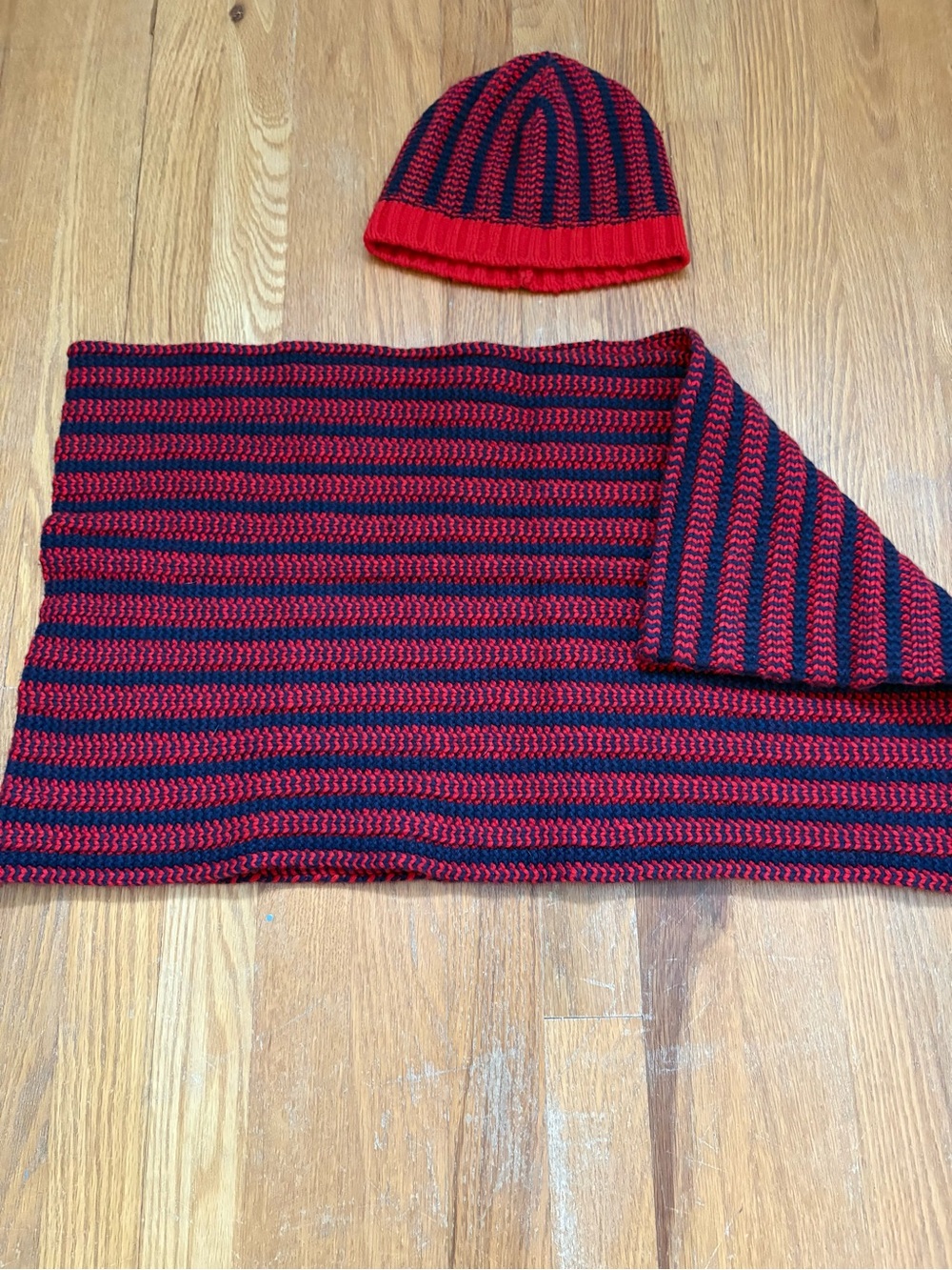 Jcrew Striped Red and Navy Blue Knit Beanie and Scarf Set